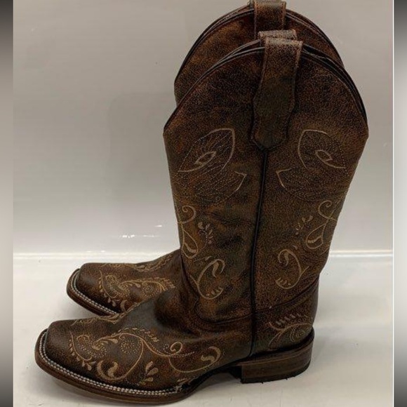 Corral Circle G Distressed Leather Low Heel Dragonfly Embroidery Square Toe Boot